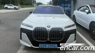 BMW i7 (G70)