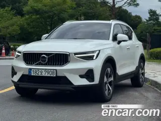 볼보 XC40