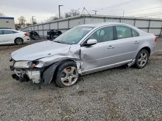 VOLVO S80 2010