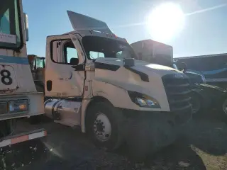 FREIGHTLINER CASCADIA 126 2021