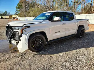 TOYOTA TUNDRA 2022