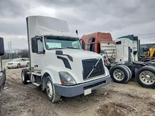 VOLVO VNL 2017