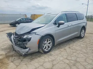 CHRYSLER PACIFICA 2018