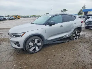 VOLVO C40 2022