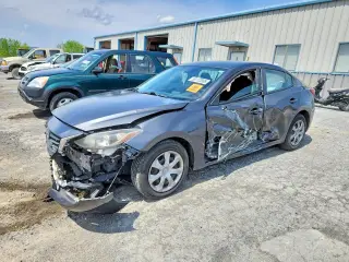 MAZDA 3 2014