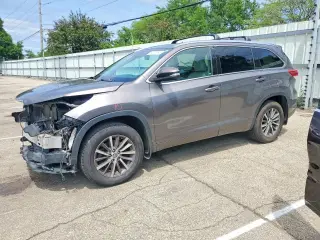 TOYOTA HIGHLANDER 2017