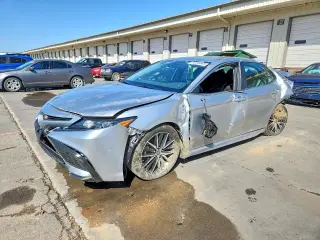TOYOTA CAMRY 2023