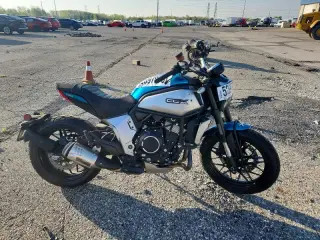 CF MOTO 700 CL-X 2023