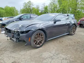 FORD MUSTANG 2024