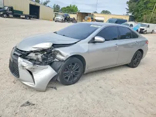 TOYOTA CAMRY 2016