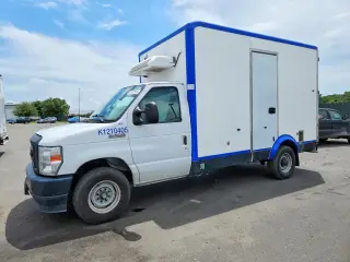 FORD E350 2023