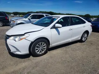 TOYOTA CAMRY 2017