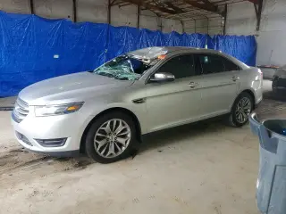 FORD TAURUS 2016