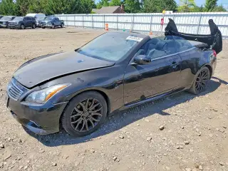 INFINITI Q60 CONVERTIBLE 2015