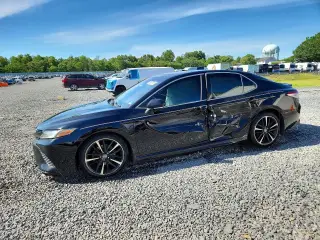 TOYOTA CAMRY 2018