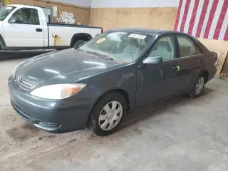TOYOTA CAMRY 2002