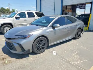 TOYOTA CAMRY 2025