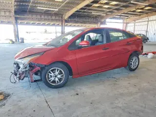 TOYOTA PRIUS 2017