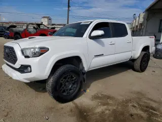 TOYOTA TACOMA 2020