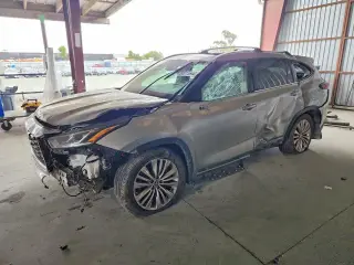 TOYOTA HIGHLANDER 2024