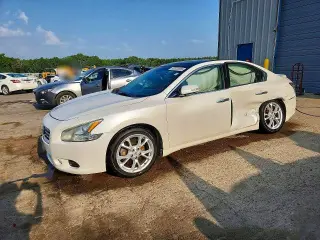 NISSAN MAXIMA 2013