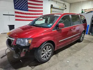 CHRYSLER TOWN & COUNTRY 2015