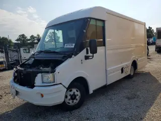 ISUZU NPR 2012