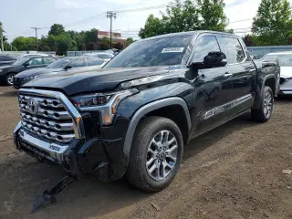 TOYOTA TUNDRA 2024