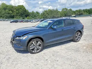 VOLVO V60 CROSS COUNTRY 2025