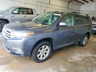 TOYOTA HIGHLANDER 2011