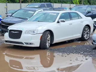 CHRYSLER 300C 2016