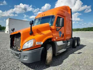 FREIGHTLINER CASCADIA 2014