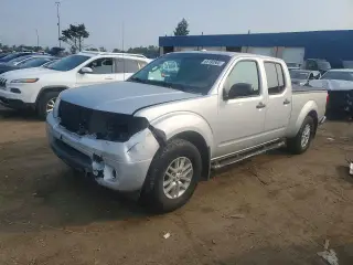 NISSAN FRONTIER 2015