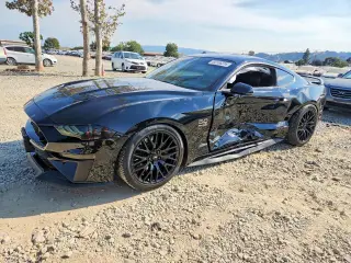 FORD MUSTANG 2021