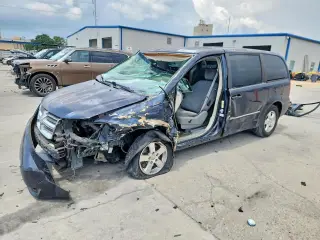 DODGE GRAND CARAVAN 2008