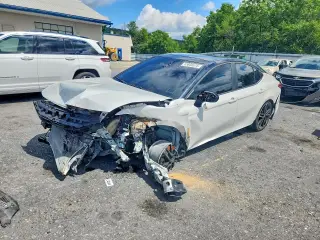 TOYOTA CAMRY 2025