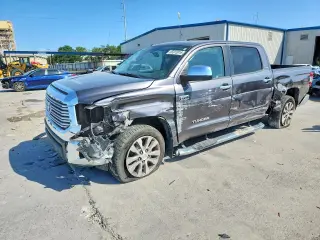 TOYOTA TUNDRA 2017