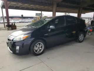 TOYOTA PRIUS 2011