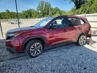 SUBARU FORESTER 2025