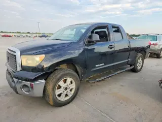 TOYOTA TUNDRA 2010