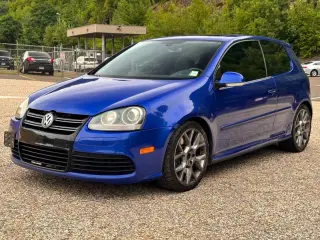 VOLKSWAGEN R32 2008