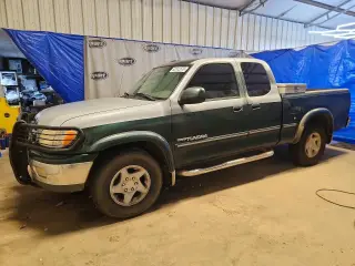 TOYOTA TUNDRA 2001