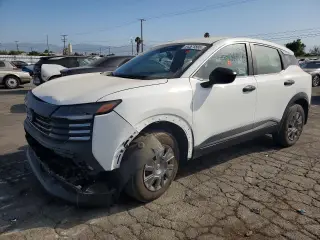 NISSAN KICKS 2025