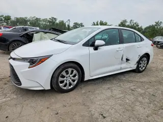 TOYOTA COROLLA 2025
