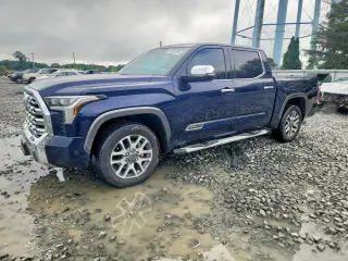TOYOTA TUNDRA 2023