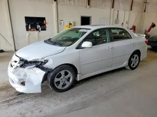 TOYOTA COROLLA 2011
