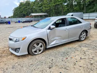 TOYOTA CAMRY 2013