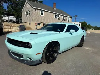 DODGE CHALLENGER 2017