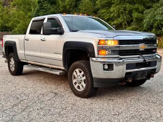 CHEVROLET SILVERADO 2015
