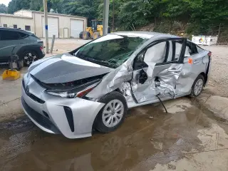 TOYOTA PRIUS 2021